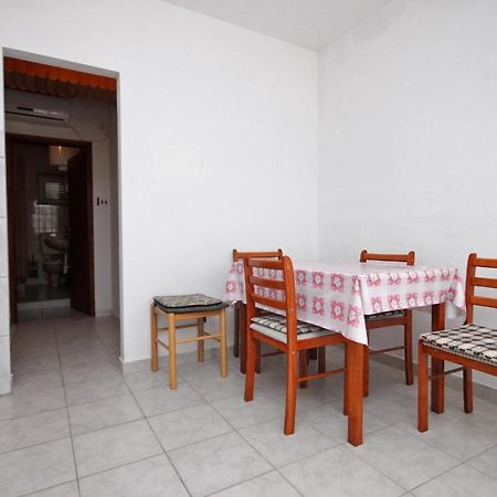 Apartment Metajna 6351a Kültér fotó