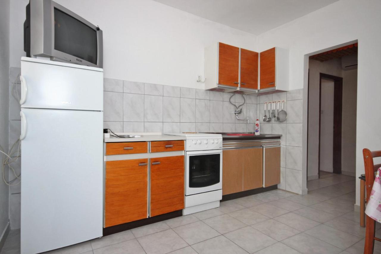 Apartment Metajna 6351a Kültér fotó